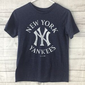 New York Yankees boys t-shirt size L vintage